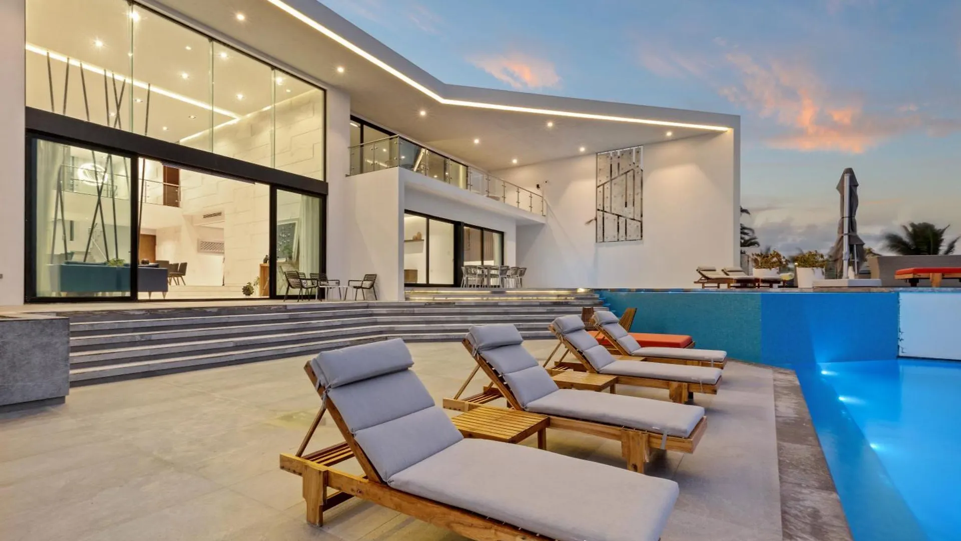 Villa E11Even Con C Hef Privado Ocean Front Isla Mujeres Mexico